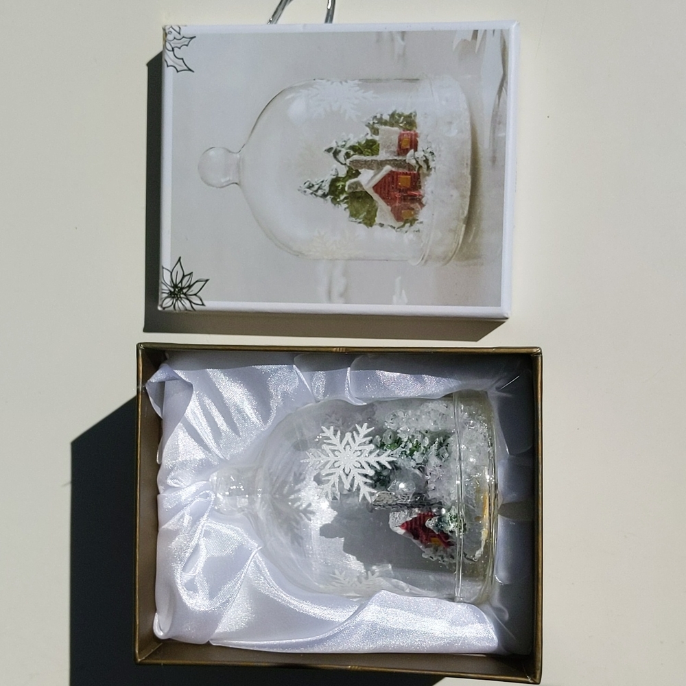 NEW Pier 1 Christmas decorations "Snowy Scene Cloche" with original box